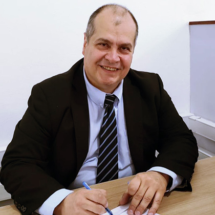 Álvaro Viviano