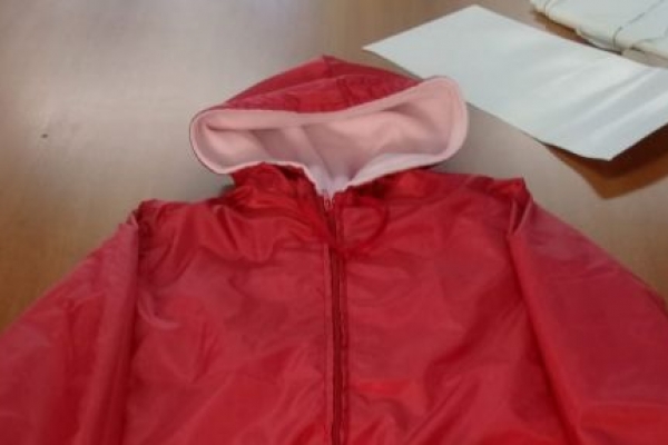 campera confeccionada roja